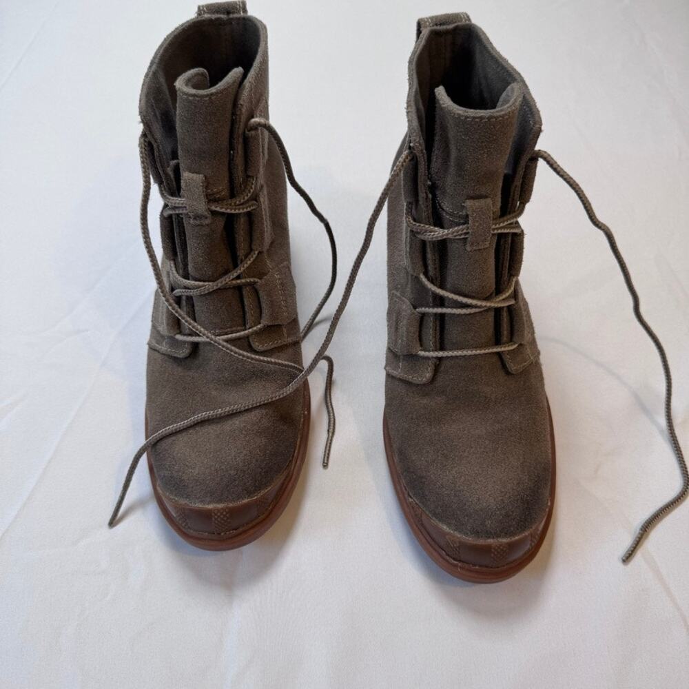 Sorel Toronto Wedge Boots Womens 7.5 Taupe Suede Lace Up Ankle NL2115-245